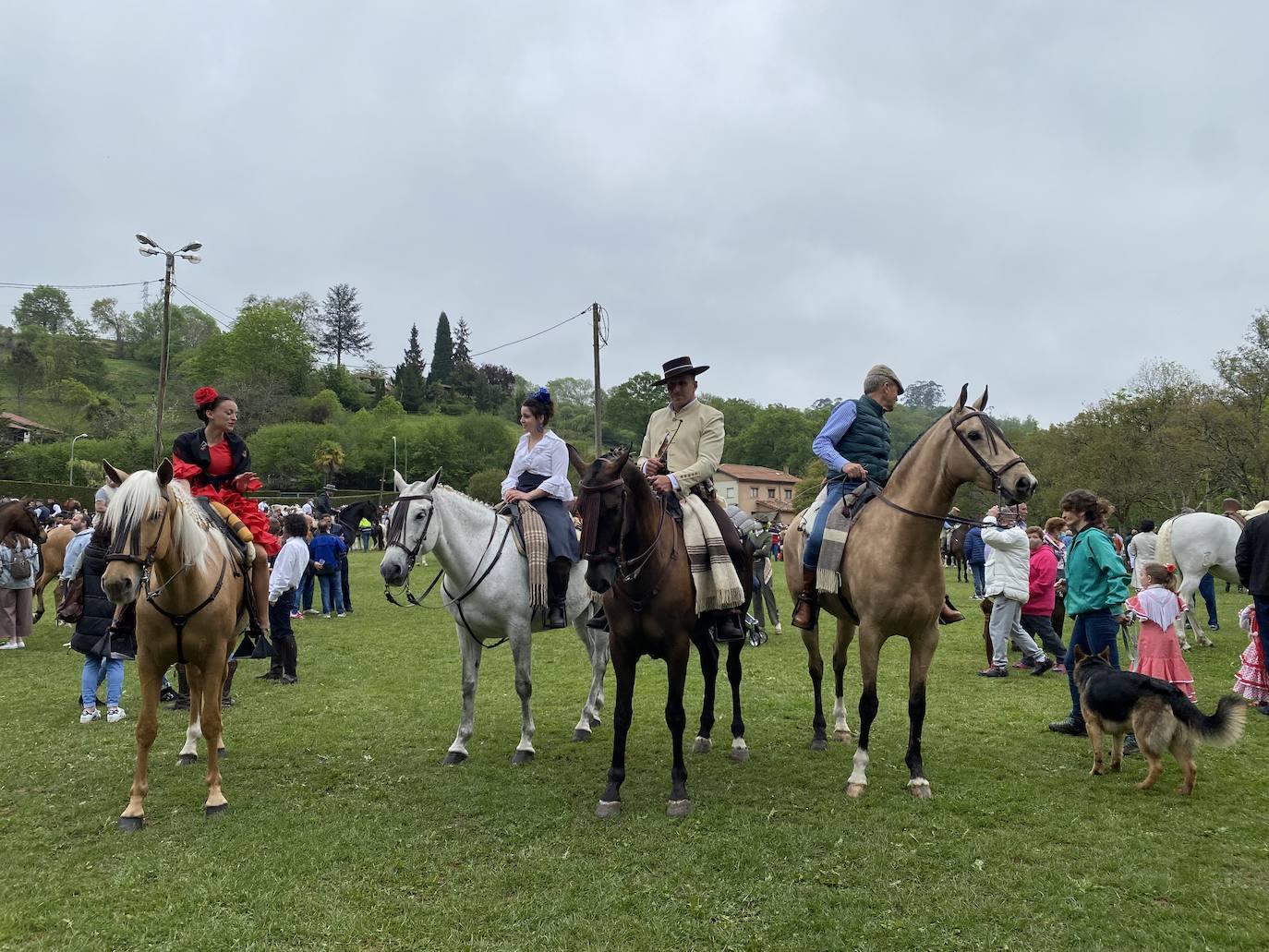 Caballos y jinetes en la Feria de Abril de L’Infiestu 2026