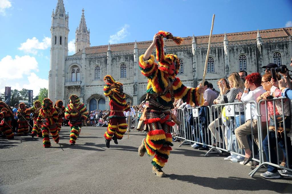 Desfile del Festival Internacional de la Máscara Ibérica 2026 en Oviedo